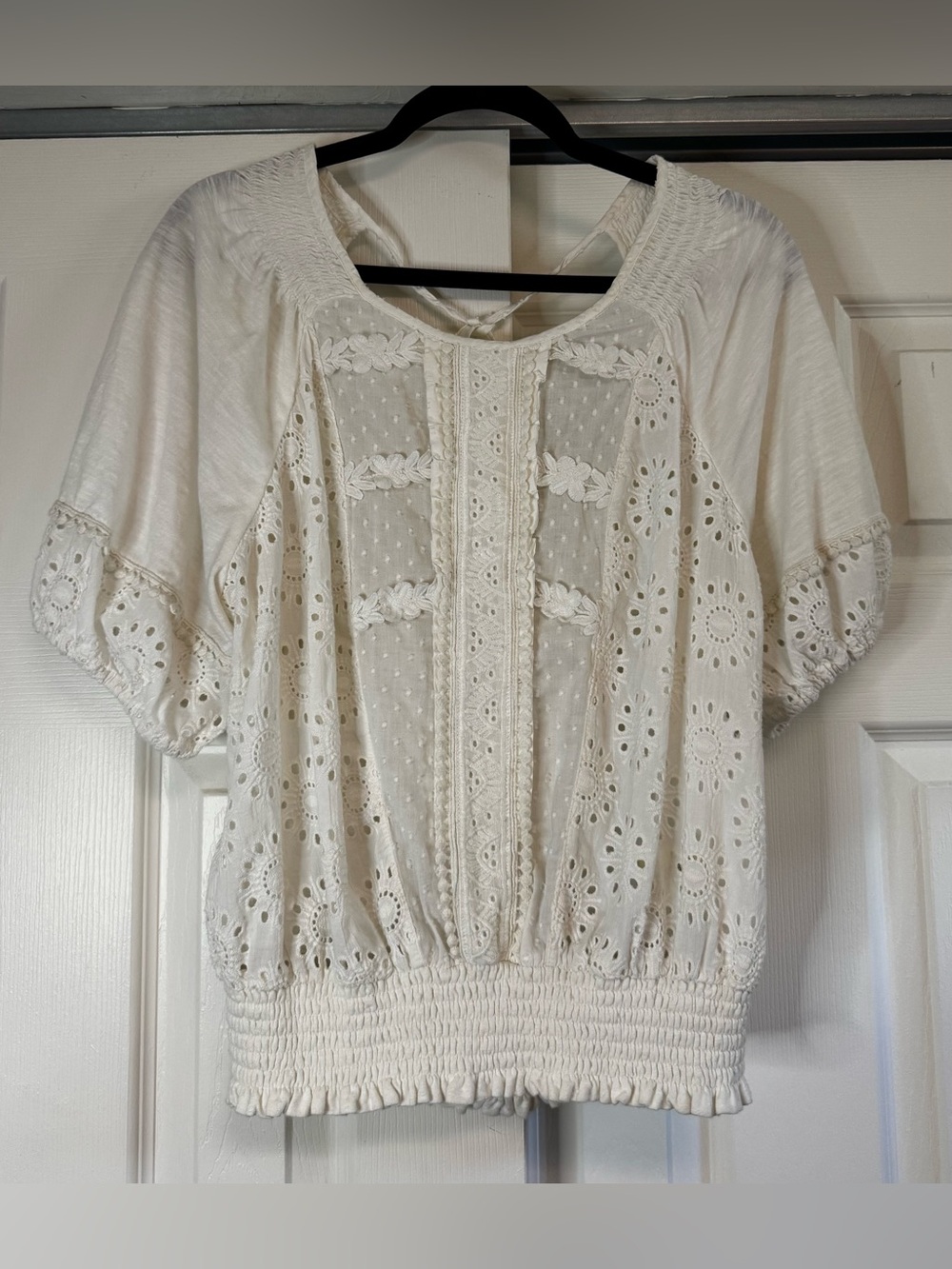Porridge by Anthropologie White Eyelet Cut Out Back Detail Cotton Blouse -Size M - Picture 4 of 7